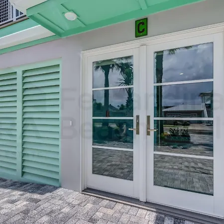 Villa Dog Friendly - Ocean Views - Across The Street From Ocean